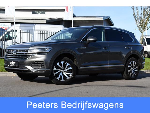 Volkswagen TOUAREG 3.0 TDI V6 Grijs Kenteken Bpm Vrij Adaptieve Cruise, Camera, Carplay, LED, 3500kg Trekhaak, Stoelverwarming, Automaat, Multimedia, 232pk, BOM VOL