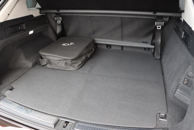 Volkswagen TOUAREG 3.0 TSI eHybrid 4Motion Elegance Black Style 380pk Tiptronic