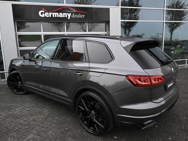 Volkswagen TOUAREG 3.0TSI eHybrid 462pk 4Motion R-Line Pano DynAudio Lucht Softclose Tr.haak VOL!