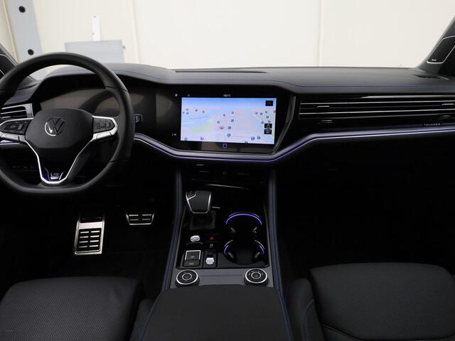 Volkswagen TOUAREG 3.0 TSieHybrid 340kW/462PK 4MOTION R · Panoramadak · Elek. Trekhaak · 360°Camera · Stoelmassage & ventilatie · Garantie t/m 11-05-2029 of 100.000km