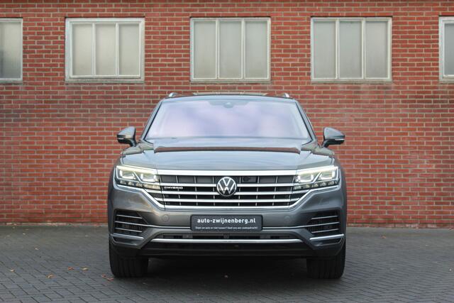 Volkswagen TOUAREG 3.0 TSi eHybrid 4MOTION | Pano | Trekhaak | Memory |