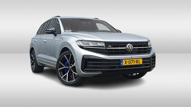 Volkswagen TOUAREG 3.0 TSi eHybrid 4MOTION R / Fabrieksgarantie tot 05-01-2028 / Trekhaak / Puglia leder/ Panoramadak / Nightvision / 22" / VW