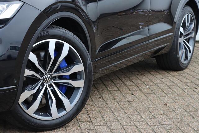 Volkswagen TOUAREG 3.0 TSI eHybrid 4Motion Elegance Black Style | Luchtvering | 380pk Tiptronic