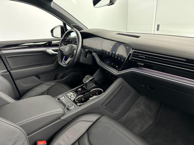 Volkswagen TOUAREG 3.0 TSi eHybrid 4M 462 PK R | Panoramadak | Luchtvering | Trekhaak
