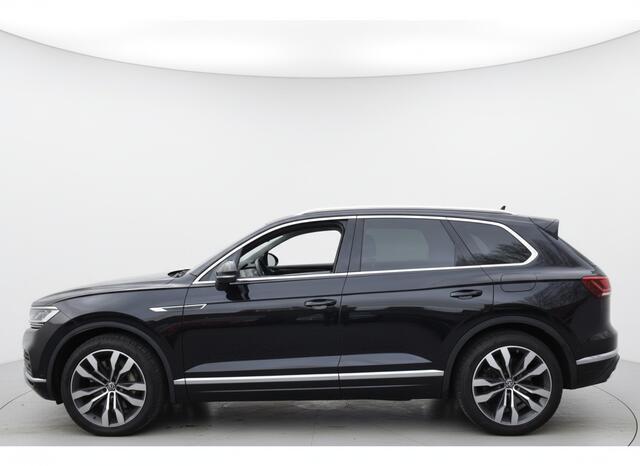 Volkswagen TOUAREG 3.0 TSi eHybrid ELEGANCE 4MOTION HEAD-UP/LUCHTVERING/PANORAMADAK