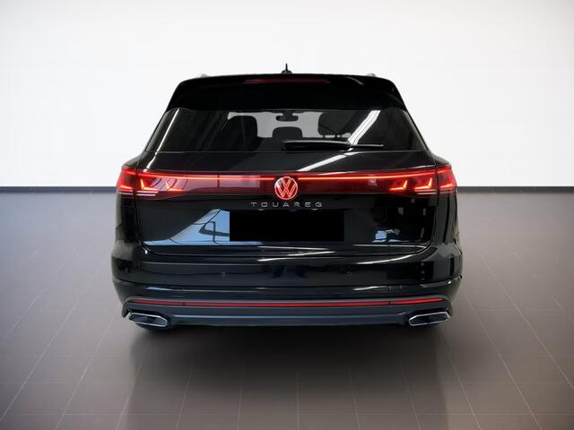 Volkswagen TOUAREG 3.0 TDI Elegance Grijs Kenteken ACC Luchtvering Comfortstoelen Trekhaak