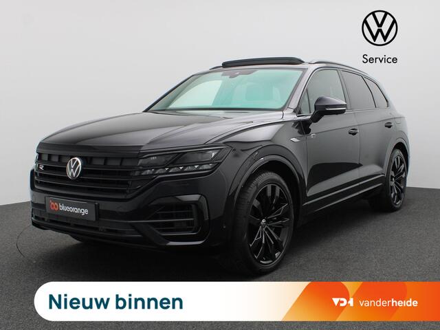 Volkswagen TOUAREG 3.0 TSi eHybrid 4MOTION R 463PK Aut. Pano-Schuifdak, Trekhaak, Keyless, Alarm, Side Assist, Head-Up Display, Stoel-Stuurverwarming, 21" LM Velgen