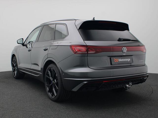 Volkswagen TOUAREG 3.0 TSi eHybrid 4MOTION R Edition 463PK DSG matrix led, trekhaak, panoramadak, 360gr. camera, leder, luchtvering, keyless, stuur-stoelverwarming, Dynaudio, head-up display, 22" lichtmetaal