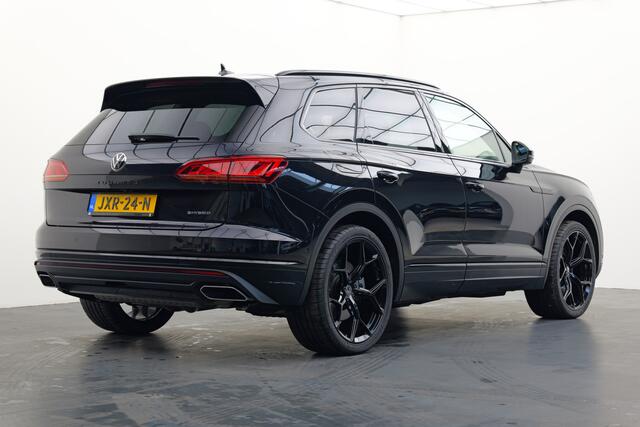 Volkswagen TOUAREG 3.0 TSi eHybrid 4MOTION | Trekhaak | DYNAudio | Keyless | Leer | 22" licht metaal