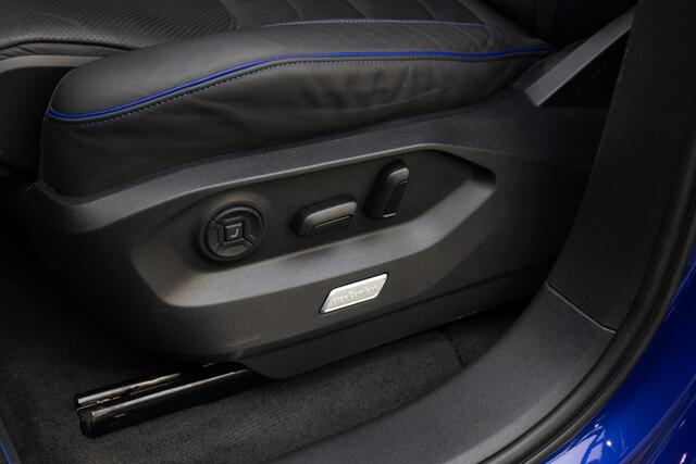 Volkswagen TOUAREG 3.0 TSi 4MOTION R | Comfort-pakket | Bestuurdersassistentiepakket |