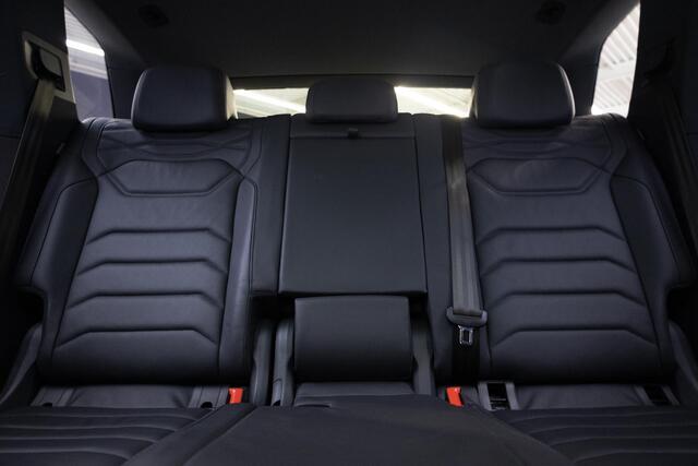 Volkswagen TOUAREG 3.0 TSi 4MOTION R | Comfort-pakket | Bestuurdersassistentiepakket |