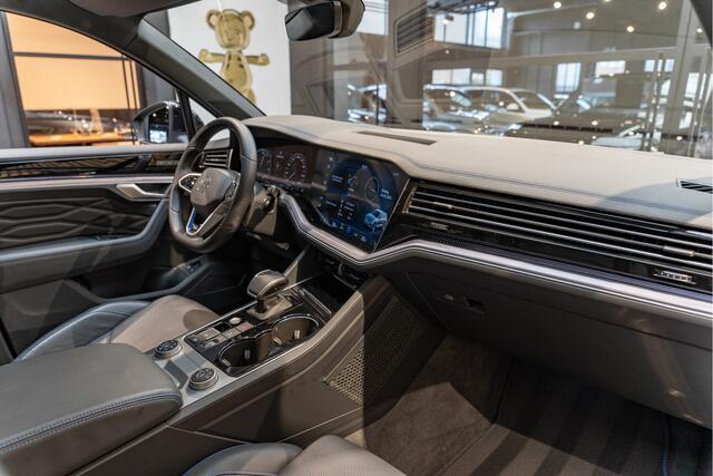 Volkswagen TOUAREG R eHybrid Massage Stoelventilatie Pano Leder 3.0 TSi eHybrid 4MOTION R