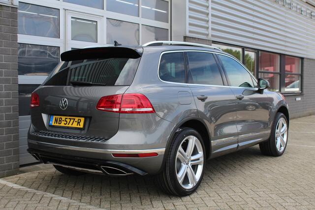 Volkswagen TOUAREG 3.0 TDI R-line / Panoramadak / Dynaudio / 360 Camera