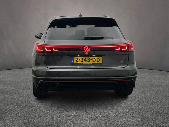 Volkswagen TOUAREG R 3.0 TSI eHybrid 462pk Tiptronic Trekhaak, Luchtvering, Lederen bekleding, Panoramadak, Adaptive cruise control, Head up display, LED matrix koplampen