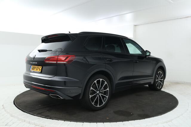 Volkswagen TOUAREG 3.0 TSi eHybrid 4MOTION FULL BLACK! Navi, leer,
