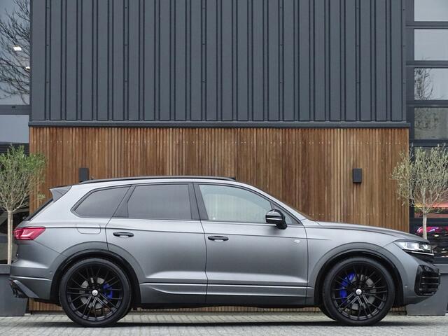 Volkswagen TOUAREG 3.0 TSi R eHybr 462PK 4M / Highline / 2024 / LED