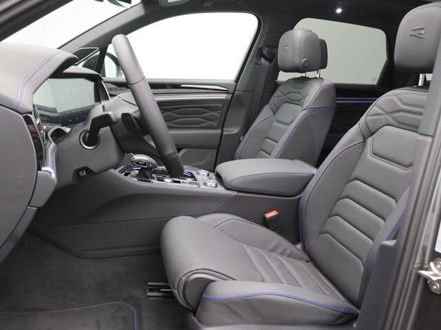 Volkswagen TOUAREG 3.0 TSi eHybrid 4MOTION R Edition 462PK Aut. matrix led, trekhaak, panoramadak, 360gr. camera, leder, luchtvering, keyless, stuur-stoelverwarming, Dynaudio, head-up display, 22" lichtmetaal