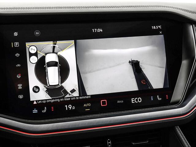 Volkswagen TOUAREG 3.0 TSi 462pk DSG eHybrid 4MOTION R · SOH 96.9% · Panoramadak · 360 Camera · Luchtvering · Wegklapbare Trekhaak · Stoelventilatie · Elek. Voorstoelen · 21'' Inch ·