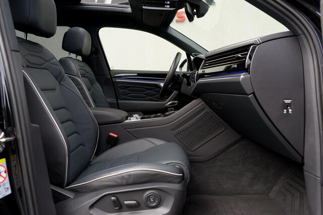 Volkswagen TOUAREG 3.0 TSi eHybrid 4MOTION / Puglia / Standkachel/ Luchtvering/ Cruise Control/ Panoramadak/ Trekhaak/ 280kW (381PK)