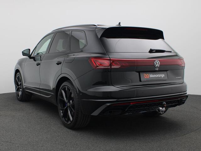 Volkswagen TOUAREG 3.0 TSi eHybrid 4MOTION R Edition 462PK Aut. Final Edition, Panoramadak, Trekhaak, Luchtvering, Keyless, Matrix LED-Verlichting, Alarm, 22" LM Velgen, Memorystoelen, Softclose