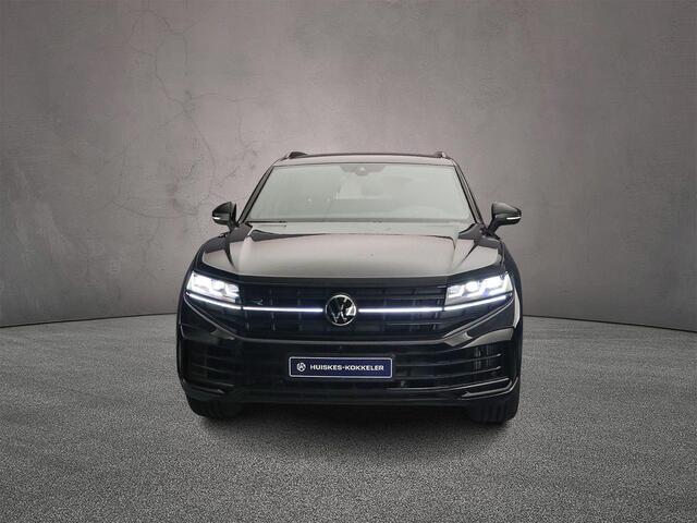 Volkswagen TOUAREG R 3.0 TSI eHybrid 462pk Tiptronic Trekhaak, DYN audio, Lederen bekleding, Luchtvering, Adaptive cruise control, 360 camera, Elektrische achterklep