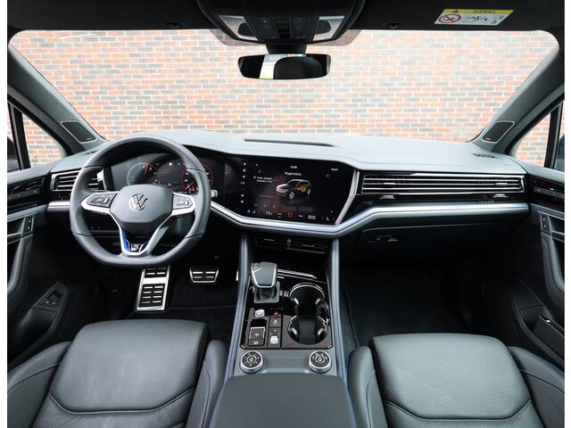 Volkswagen TOUAREG 3.0 TSi eHybrid 4MOTION R | Pano - DYNAUDIO
