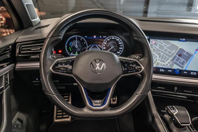 Volkswagen TOUAREG 3.0 TSi 4MOTION R Pano | Trekhaak