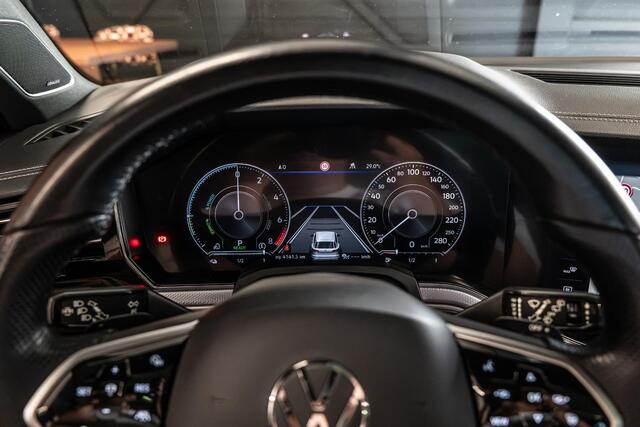 Volkswagen TOUAREG 3.0 TSi 4MOTION R Pano | Trekhaak