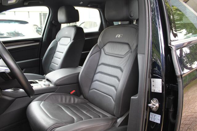 Volkswagen TOUAREG 3.0 TSI R-Line | Leder | Trekhaak | LED |