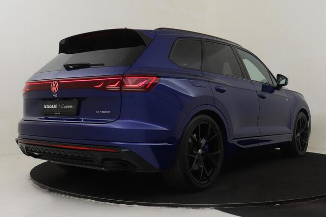 Volkswagen TOUAREG 3.0 TSI EHYBRID 4MOTION R PANO-DAK|HEAD UP|DYN AUDIO|PUGLIA LEDER|MASSAGE|22"LM ESTORIL|LUCHTVERING|360 CAMERA|