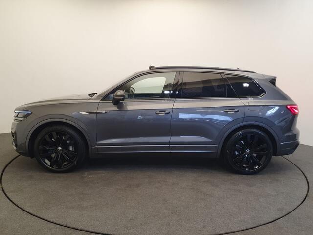 Volkswagen TOUAREG 3.0 TSi eHybrid 463pk DSG/AUT 4MOTION R Panoramadak, 360 Camera, Wegklapbare trekhaak
