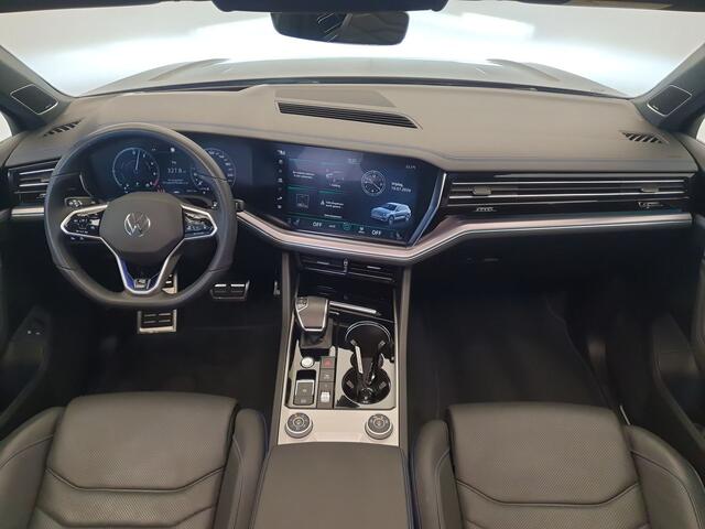Volkswagen TOUAREG 3.0 TSi eHybrid 463pk DSG/AUT 4MOTION R Panoramadak, 360 Camera, Wegklapbare trekhaak