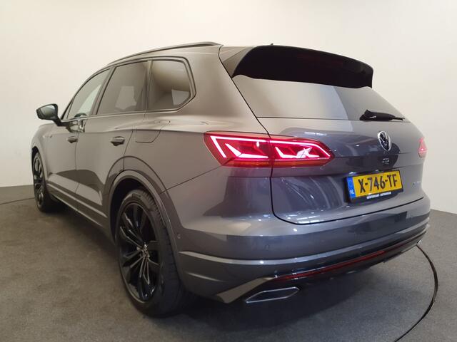 Volkswagen TOUAREG 3.0 TSi eHybrid 463pk DSG/AUT 4MOTION R Panoramadak, 360 Camera, Wegklapbare trekhaak