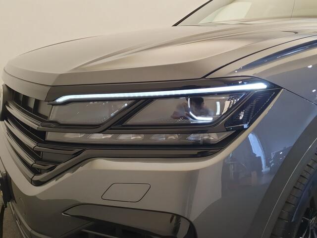 Volkswagen TOUAREG 3.0 TSi eHybrid 463pk DSG/AUT 4MOTION R Panoramadak, 360 Camera, Wegklapbare trekhaak