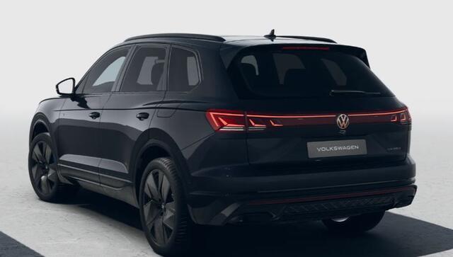 Volkswagen TOUAREG 3.0 TSi eHybrid 462PK DSG 4MOTION R / Bekleding Leder 'Puglia' t.w.v ¤4.290 / DYNAUDIO Geluidsysteem / Panoramadak / 360° Camera / 21'' Leeds / VW