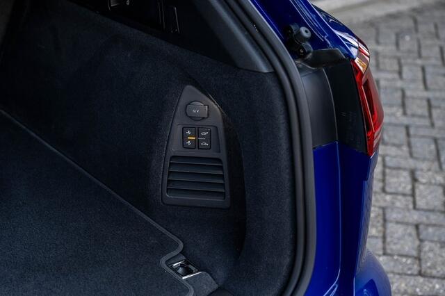 Volkswagen TOUAREG R eHybrid 4Motion | Panorama | Luchtvering | Dynaudio | Stoelventilatie | 360 Camera | Head-Up | 22' Inch |