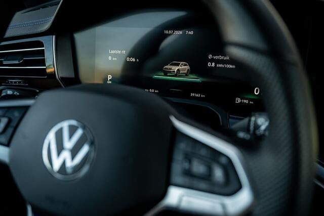 Volkswagen TOUAREG R eHybrid 4Motion | Panorama | Luchtvering | Dynaudio | Stoelventilatie | 360 Camera | Head-Up | 22' Inch |