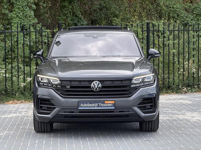 Volkswagen TOUAREG 3.0 TSi 4MOTION R | Trekhaak | luchtvering | Pano | Keyless