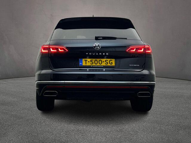 Volkswagen TOUAREG Elegance 3.0 TSI eHybrid 381pk Tiptronic Trekhaak, Luchtvering, Lederen bekleding, Panoramadak, Adaptive cruise control, Head up display, LED matrix koplampen
