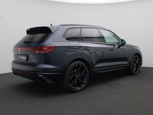 Volkswagen TOUAREG 3.0 TSi eHybrid 4MOTION R Edition 462PK Aut. Final Edition, Panoramadak, Trekhaak, Luchtvering, Keyless, Matrix LED-Verlichting, Alarm, 22" LM Velgen, Memorystoelen, Softclose
