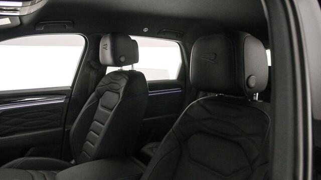 Volkswagen TOUAREG R Edition 3.0 TSI eHybrid 462pk Tiptronic Trekhaak, Luchtvering, Lederen bekleding, DYN audio, LED matrix koplampen, 360 camera, Adaptive cruise control