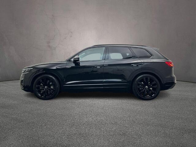 Volkswagen TOUAREG R 3.0 TSI eHybrid 462pk Tiptronic Trekhaak, Head up display, Luchtvering, Panoramadak, Lederen bekleding, Elektrische achterklep, Adaptive cruise control