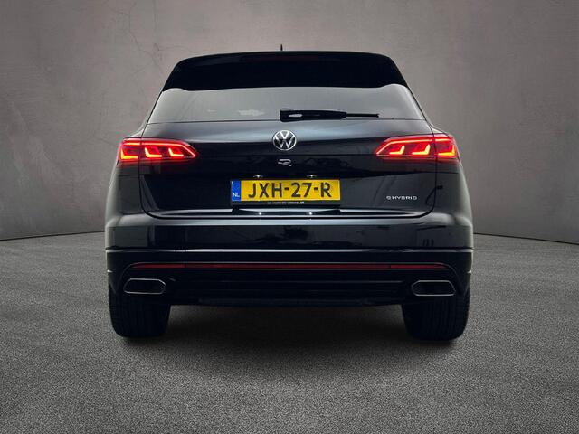 Volkswagen TOUAREG R 3.0 TSI eHybrid 462pk Tiptronic Trekhaak, Head up display, Luchtvering, Panoramadak, Lederen bekleding, Elektrische achterklep, Adaptive cruise control