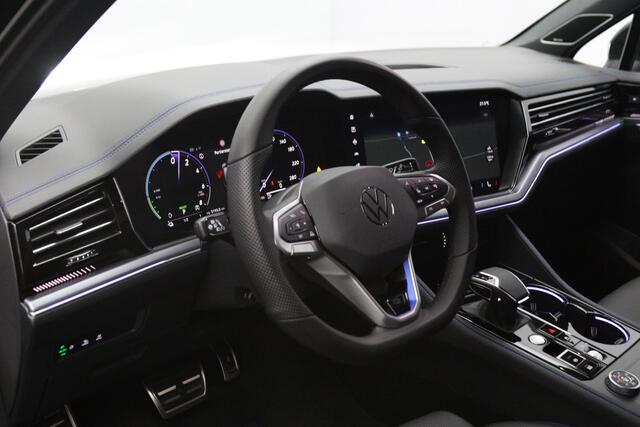 Volkswagen TOUAREG 3.0 TSi eHybrid 463 PK 4MOTION R Edition PHEV, Trekhaak, DYNAUDIO, 360°, Luchtvering