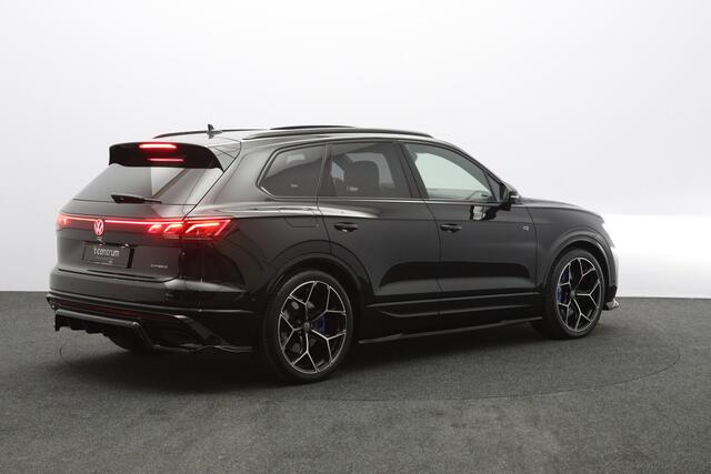 Volkswagen TOUAREG 3.0 TSi eHybrid 463 PK 4MOTION R Edition PHEV, Trekhaak, DYNAUDIO, 360°, Luchtvering