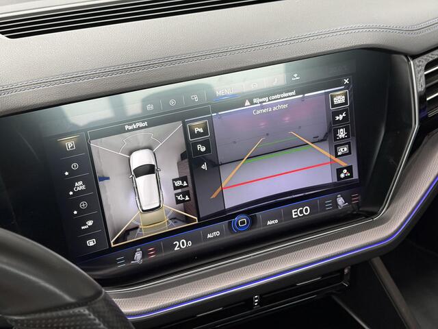 Volkswagen TOUAREG 3.0 TSi 4MOTION R LINE - PANORAMADAK - TREKHAAK - LUCHTVERING - HUD - 360 CAMERA - SFEERVERLICHTING - MASSAGE STOELEN