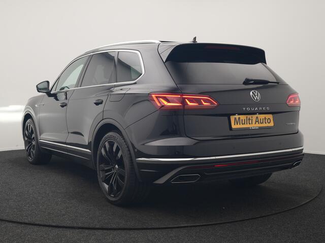 Volkswagen TOUAREG 3.0 TSi eHybrid 4MOTION PHEV 381pk Dealer O.H | Luchtvering | Trekhaak Af Fabriek | Panodak | Adaptive Cruise | Lederen Sportstoelen Memory & Verwarmd | Keyless | Apple Carplay | Virtual | Navigatie | DAB | 21"L.M | Plug In Hybrid |