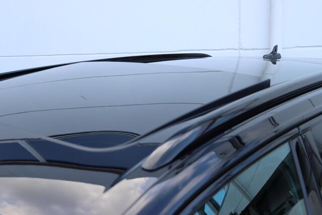 Volkswagen TOUAREG 3.0 TSI eHybrid 4Motion Elegance Black Style 380pk Tiptronic