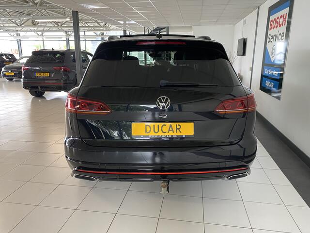 Volkswagen TOUAREG 3.0 TSi 4MOTION R 462 PK / Panoramadak / Trekhaak/ luchtvering