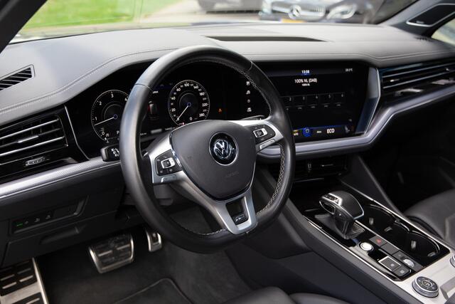Volkswagen TOUAREG 4.0 TDI R-Line 422PK V8 , Panoramadak, Luchtvering, Dynaudio, HUD, Trekhaak